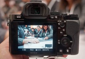 sony A7 back screen histogram