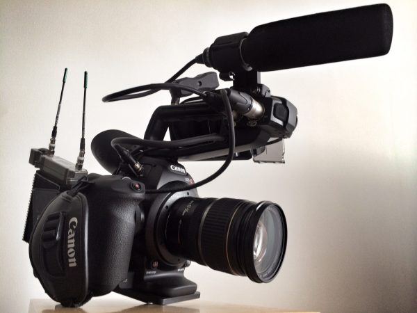 My simple C100 run-and-gun setup with WestsideAV EX1 plate and Lectrosonics system