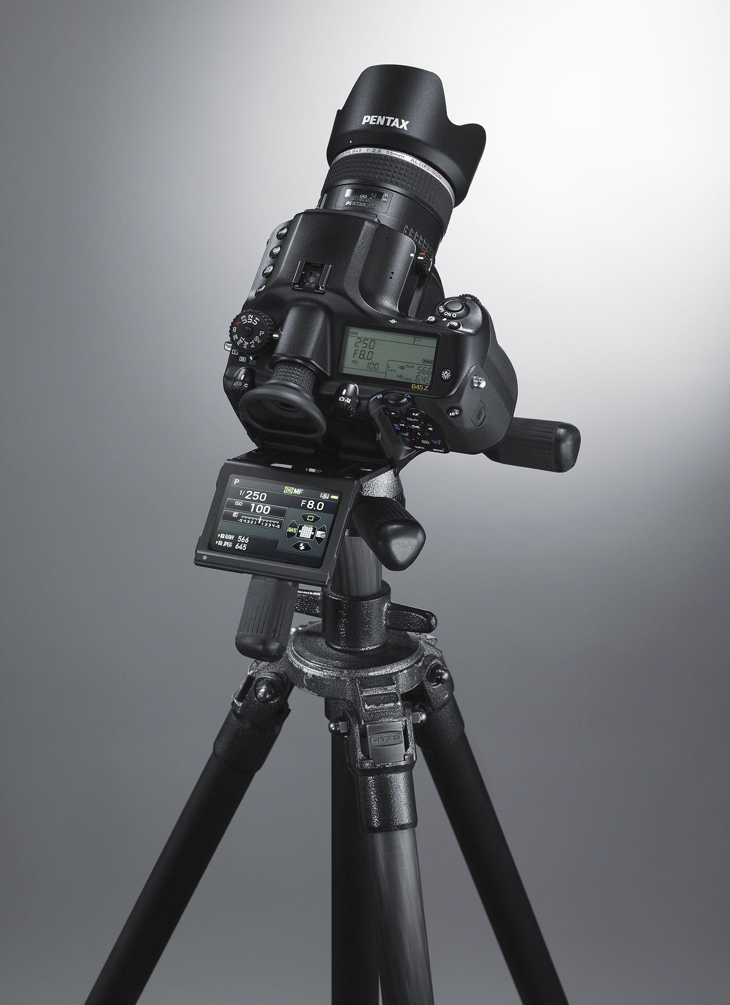 Ricoh launch Pentax 645Z medium format DSLR with full HD video