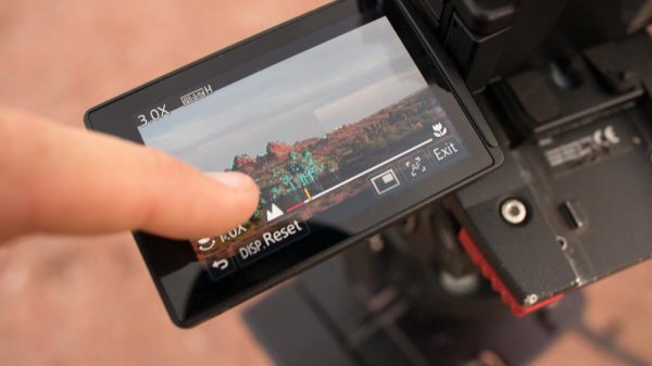 The GH4 touchscreen