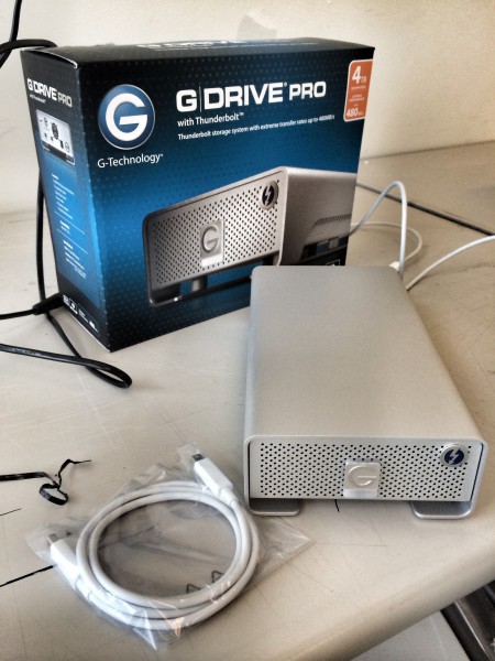The G-Drive Pro comes with a Thunberbolt cable included in the box