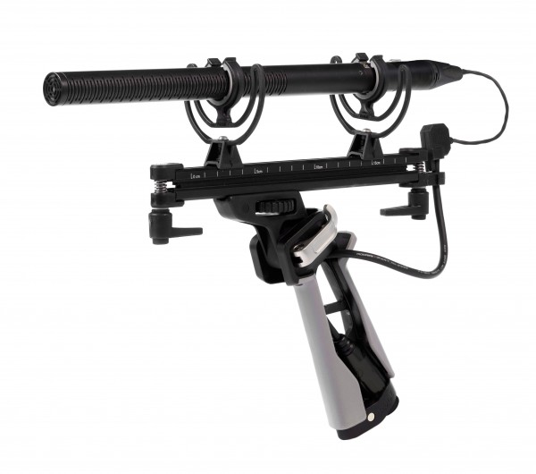 The blimp features a Rycote Lyre suspension