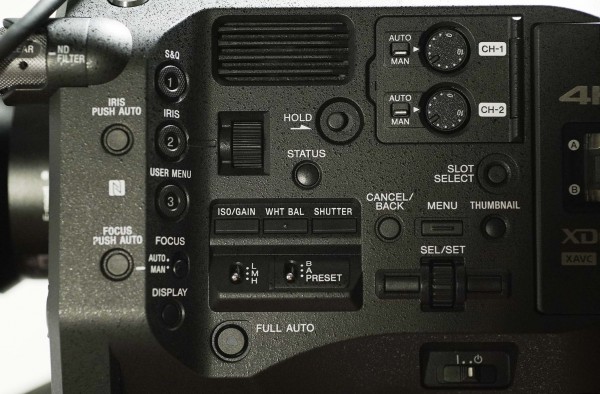 The controls of the FS7