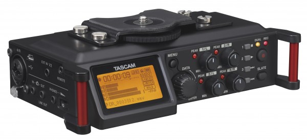 The Tascam DR-70D