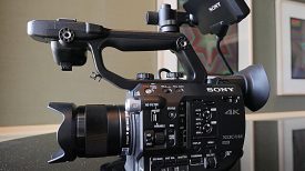 SONY FS5 on table cjf 1543