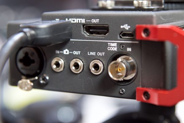 The timecode inputs of the Tascam DR701D