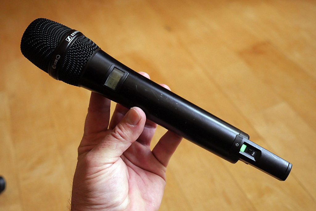 After a year of hard use, the AVX-835 handheld mic has grown on me.