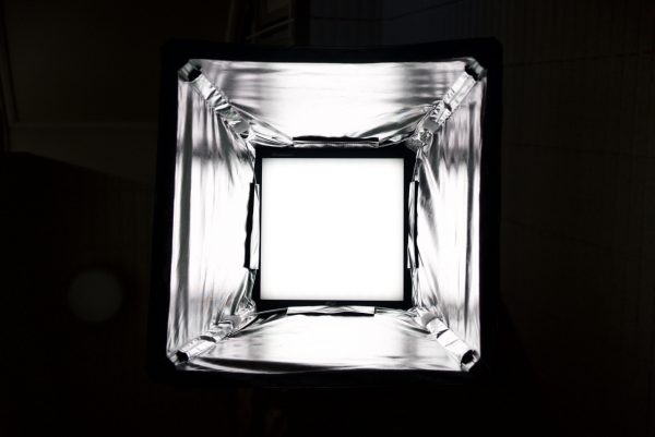 You can greatly increase the Z400S Soft's output by using the KS-1 softbox as a light intensifier. 