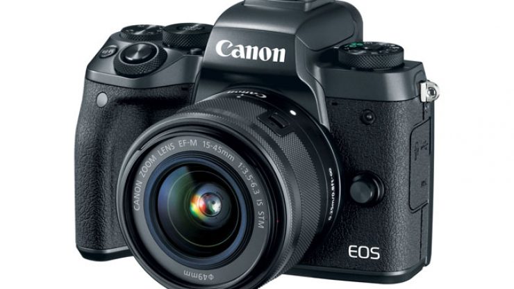 Canon EOS M5 with 15 45mm lens