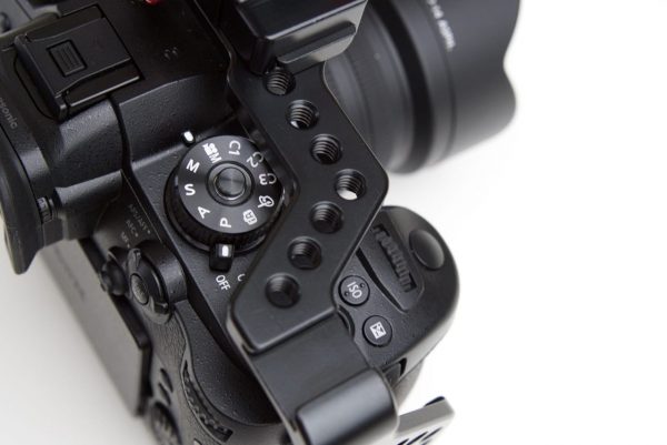 The CAME-TV GH5 cage leaves dials unobstructed