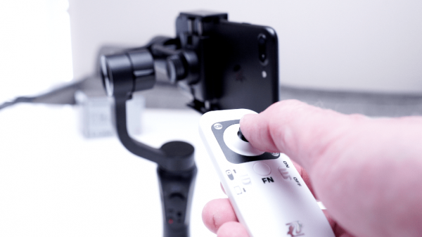 Controlling the Smooth-Q using the optional Bluetooth remote control