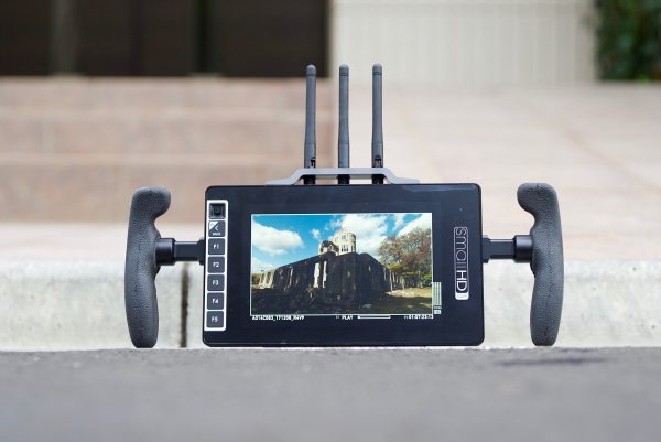 703 Bolt – a Streamlined HD Monitoring solution with no cables