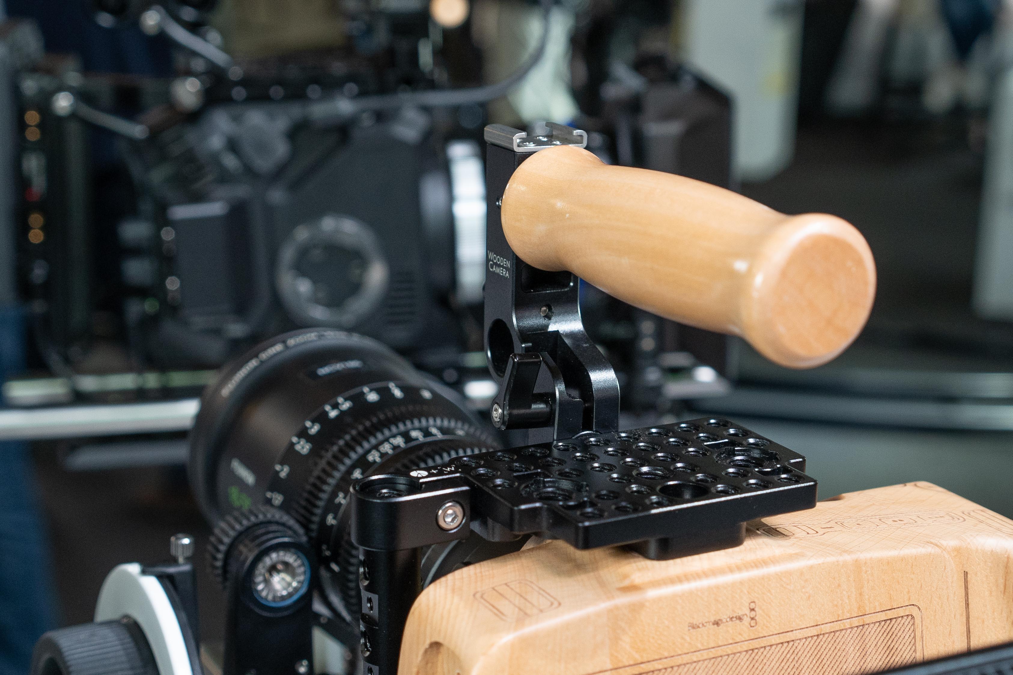 Wooden Camera Pocket 4K Cage handle Newsshooter