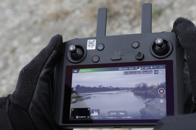 DJI Smart Controller Review Newsshooter