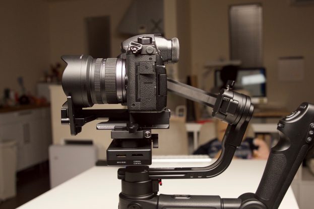 The rear arm is offset to prevent the screen from being blocked on the Zhiyun Crane 3 Lab