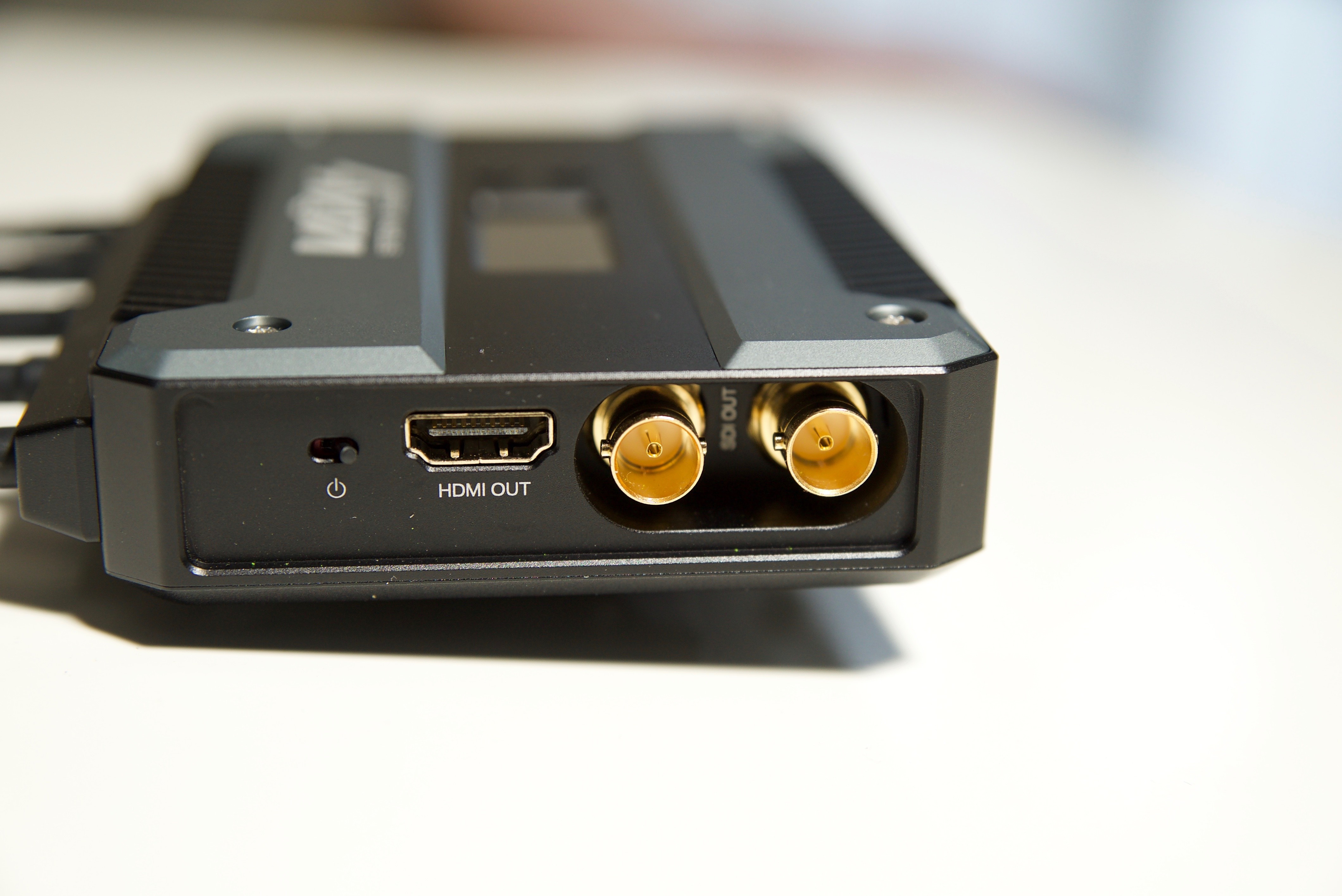 Countersunk SDI ports on the Vaxis Storm 3000