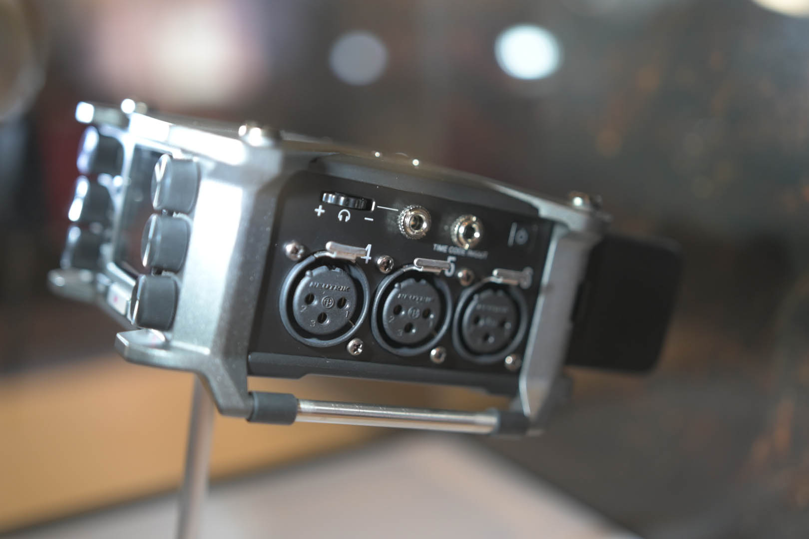 Zoom F6 audio recorder Newsshooter