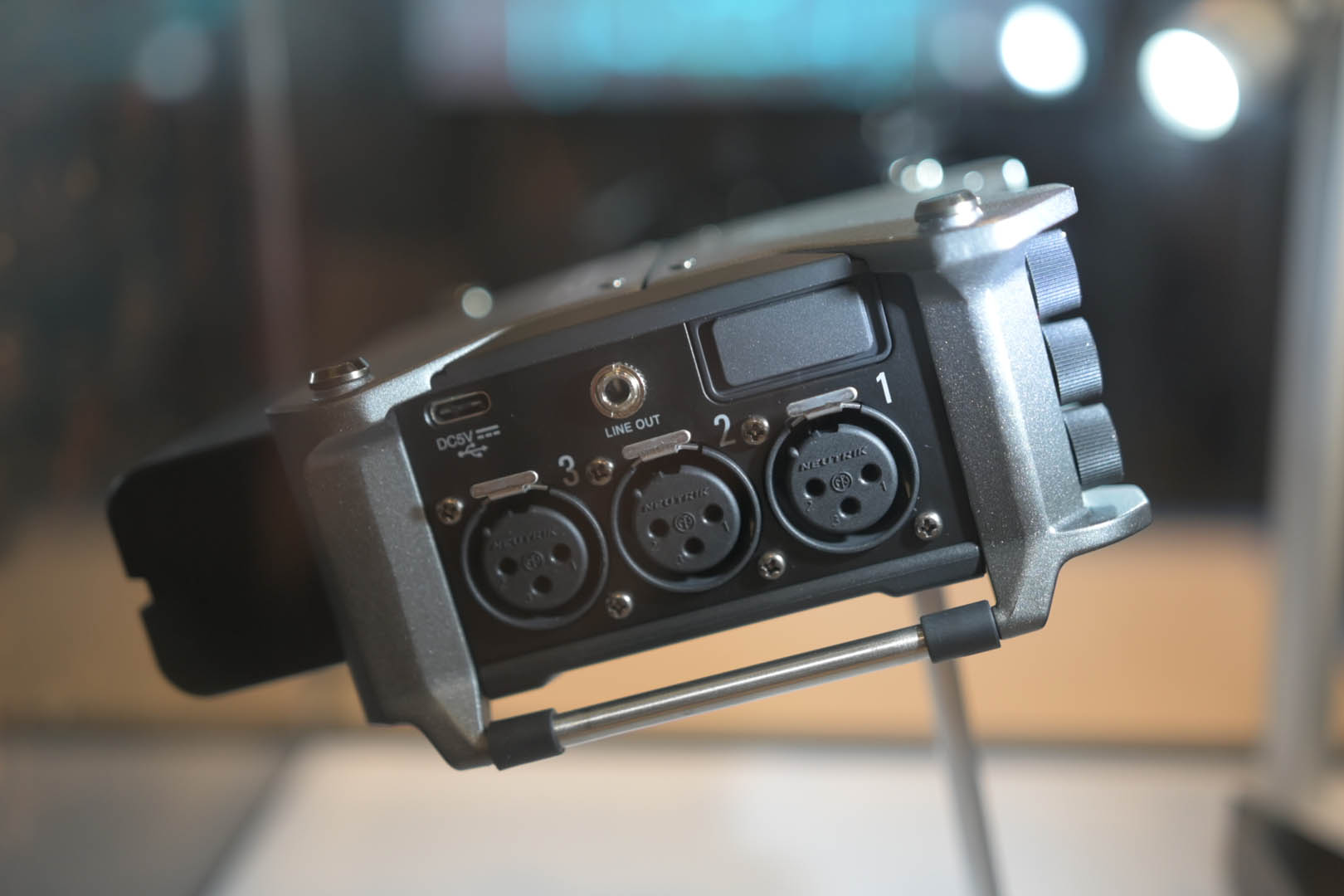 Zoom F6 audio recorder Newsshooter