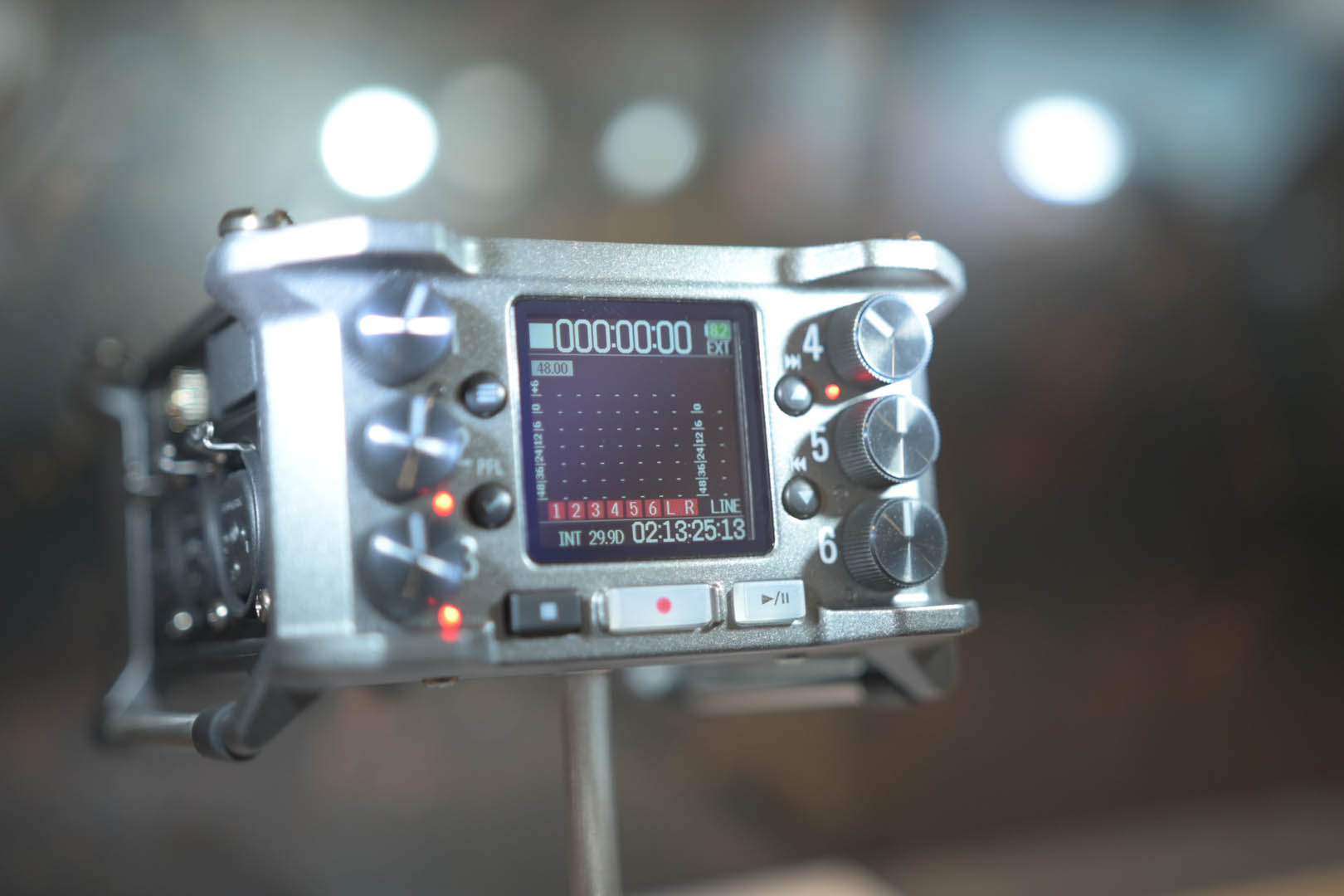 Zoom F6 audio recorder Newsshooter