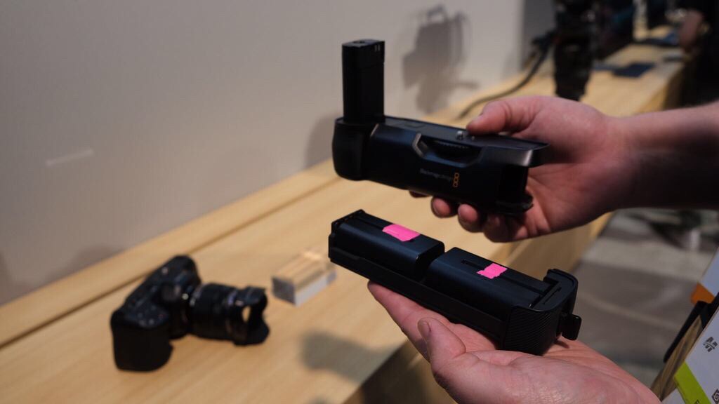 Blackmagic Design battery grip for BMPCC 4K Newsshooter