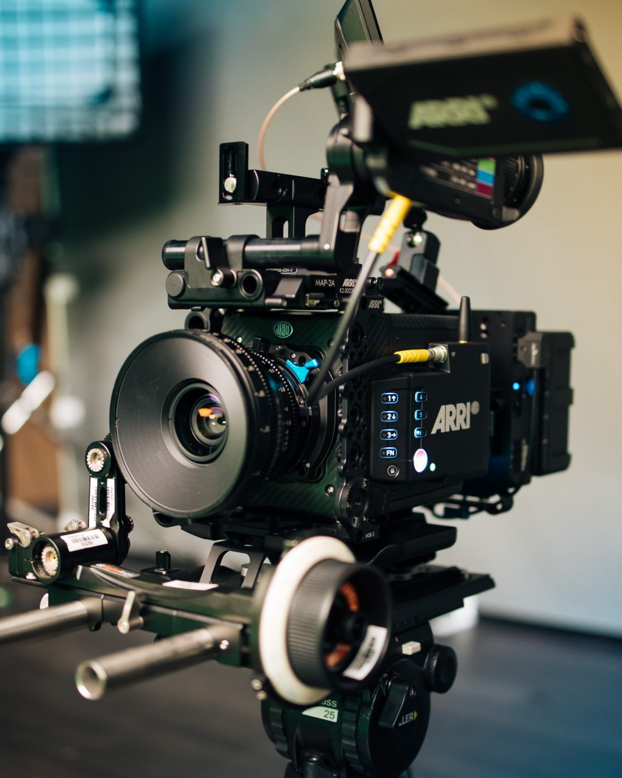 ARRI ALEXA Mini LF Review Newsshooter
