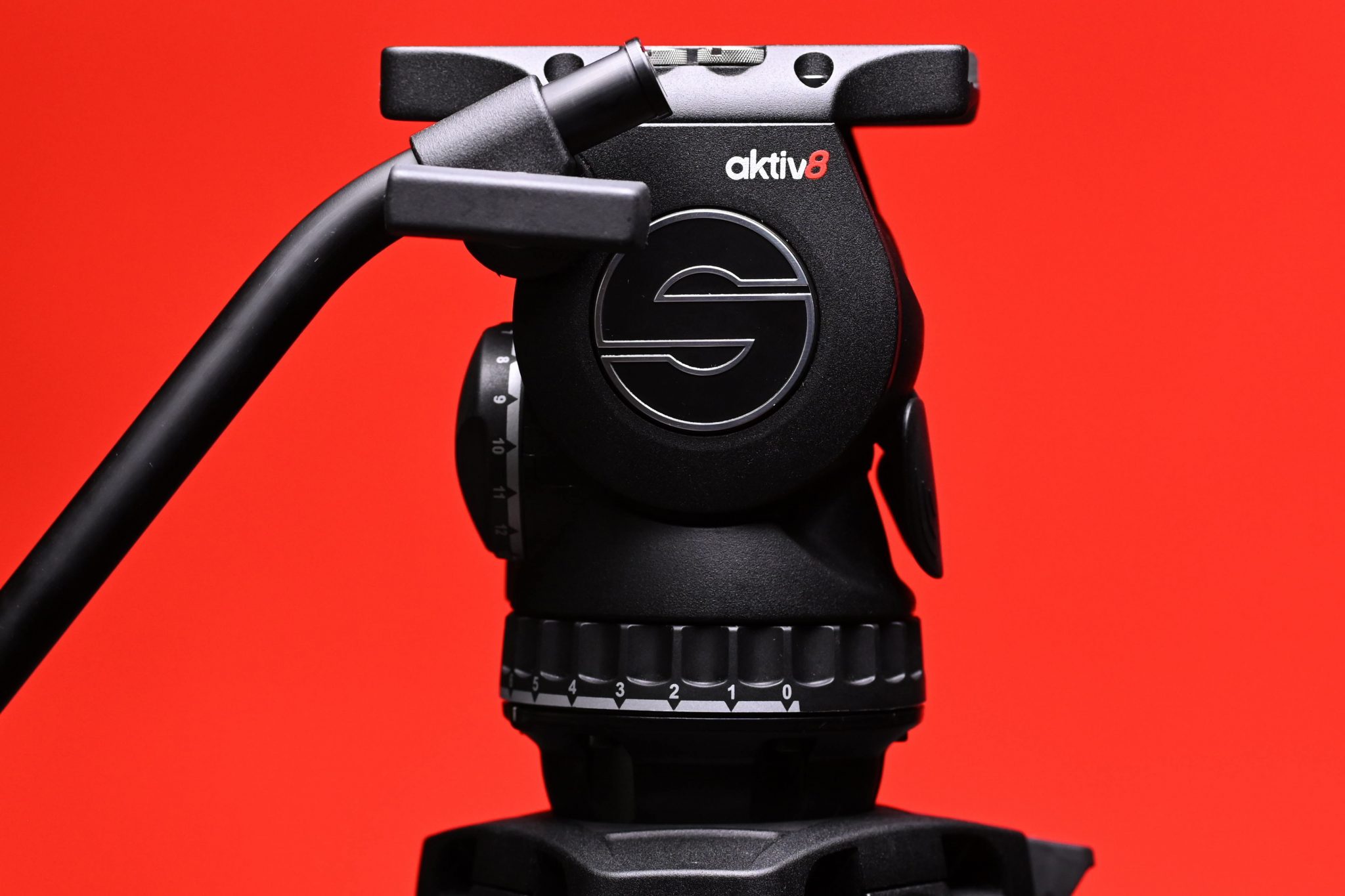 Sachtler Aktiv 8 Fluid Head Review Newsshooter