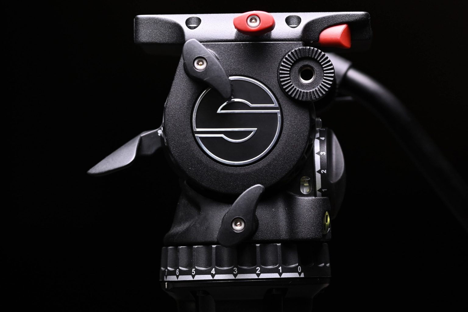 Sachtler Aktiv 8 Fluid Head Review Newsshooter