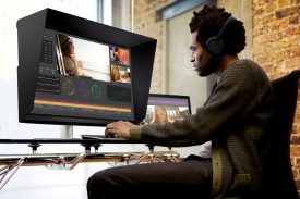 Dell UP3221Q Lifestyle