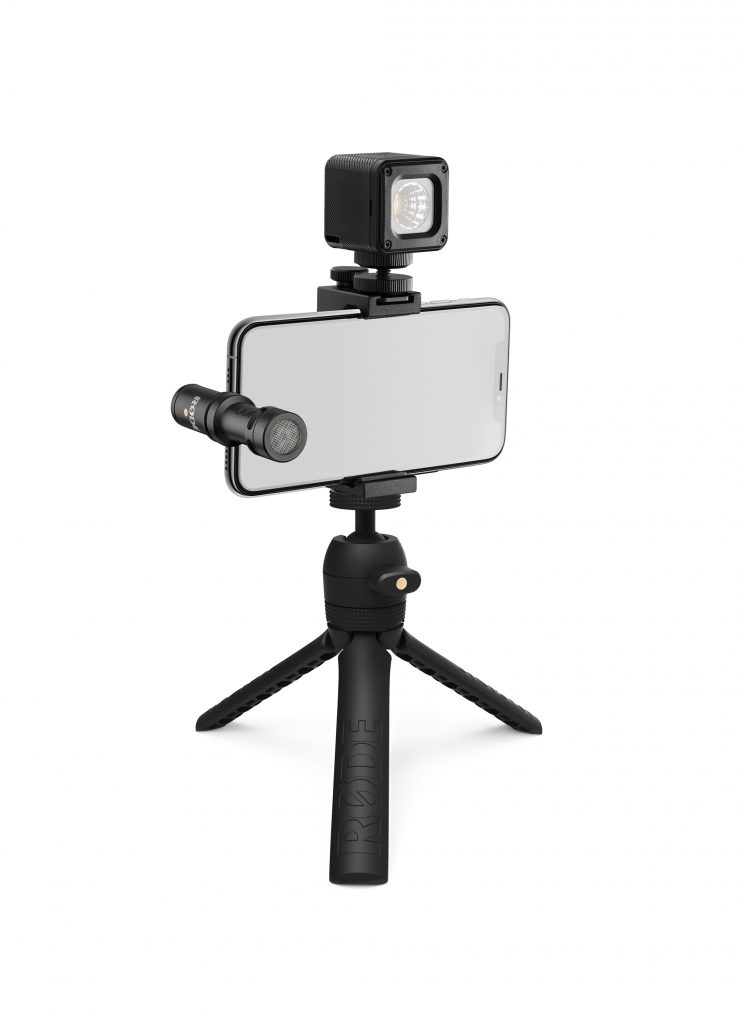 RODE VLOGGER KIT TRIPOD 2 iOS 3 QUARTER RIGHT FRONT RGB