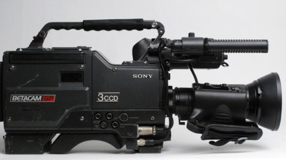 Why don't we see more ENG/EFP form factor digital cinema cameras