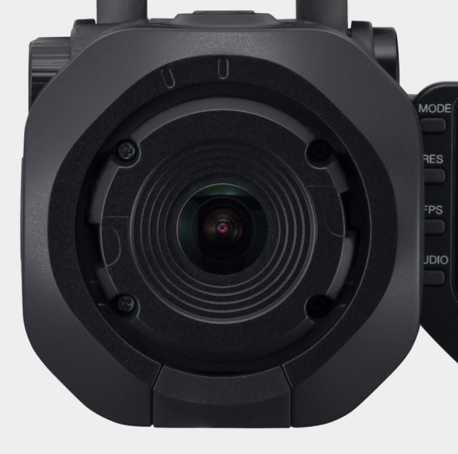 Zoom Q8n4K Handy Video Recorder Newsshooter