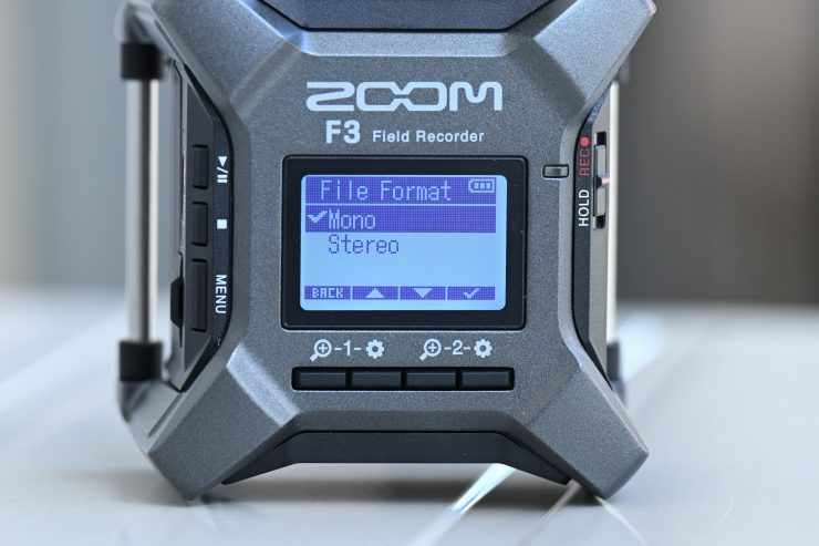 ZOOM F3 21