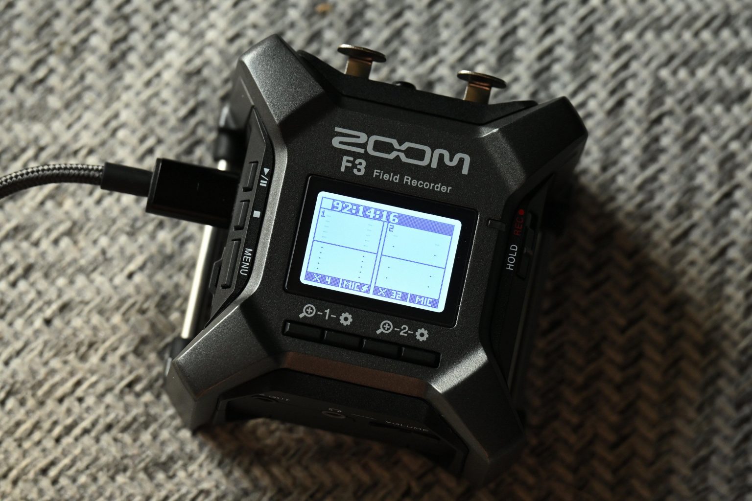 ZOOM F3 Review Newsshooter