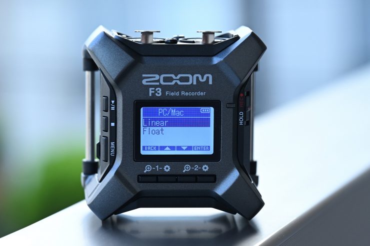 ZOOM F3 49 01