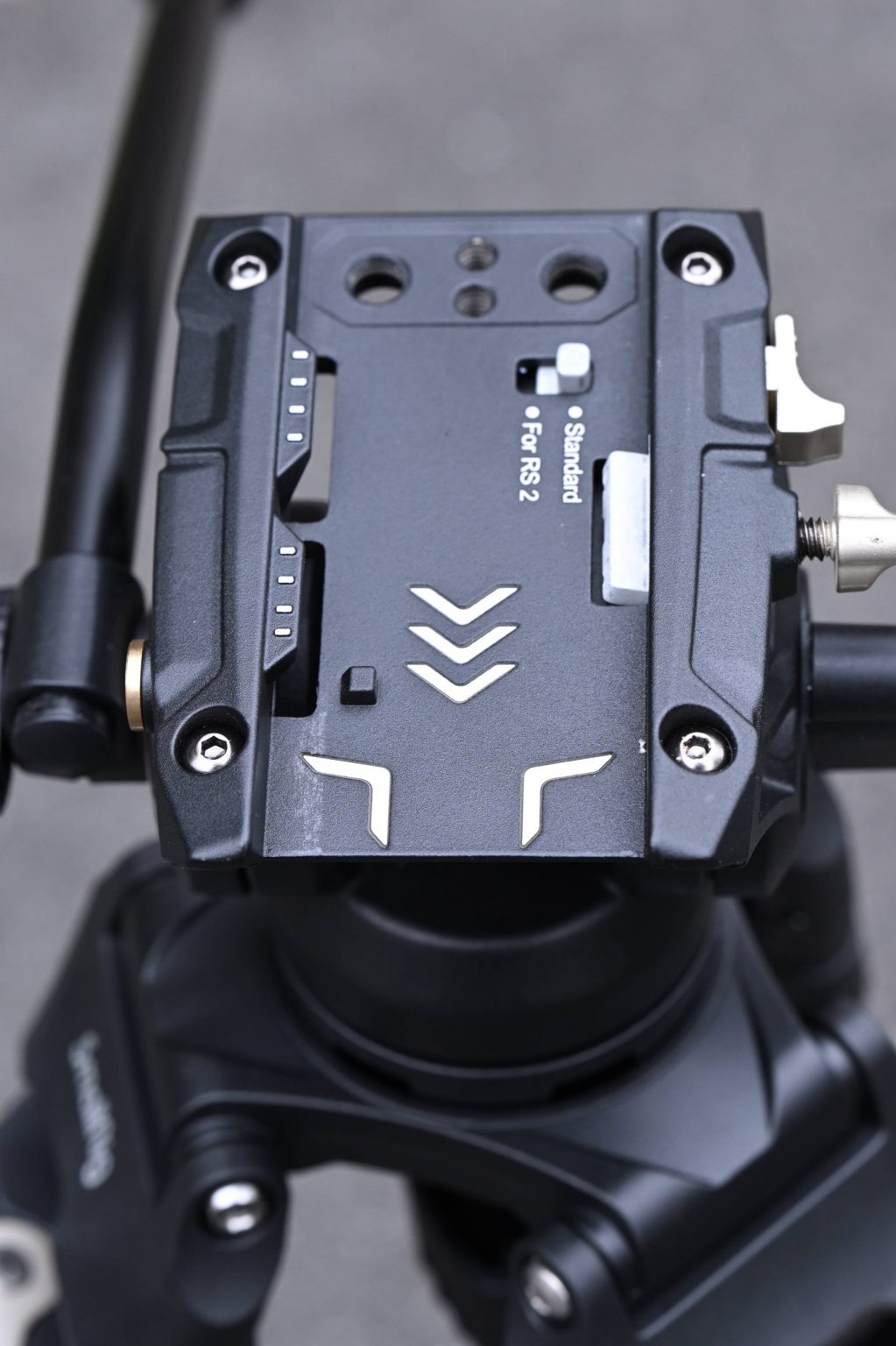 SmallRig HeavyDuty Fluid Head Tripod Review Newsshooter