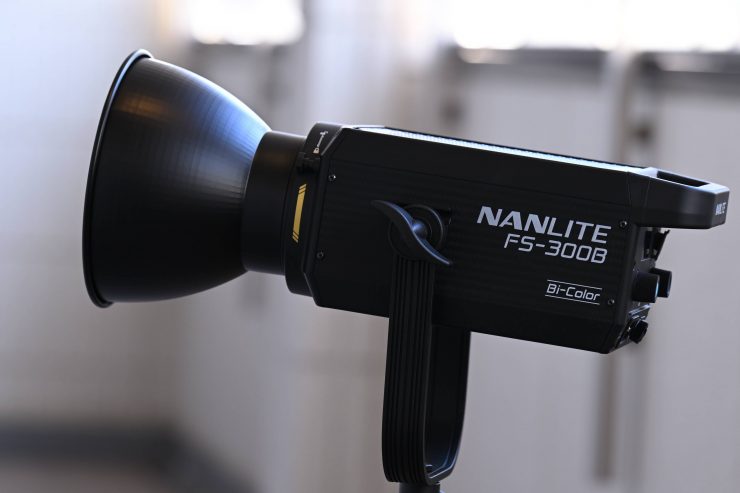 Nanlite FS 300B 23