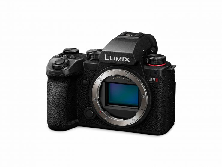 Panasonic DC-S5 II + Lumix S 24-105 f4