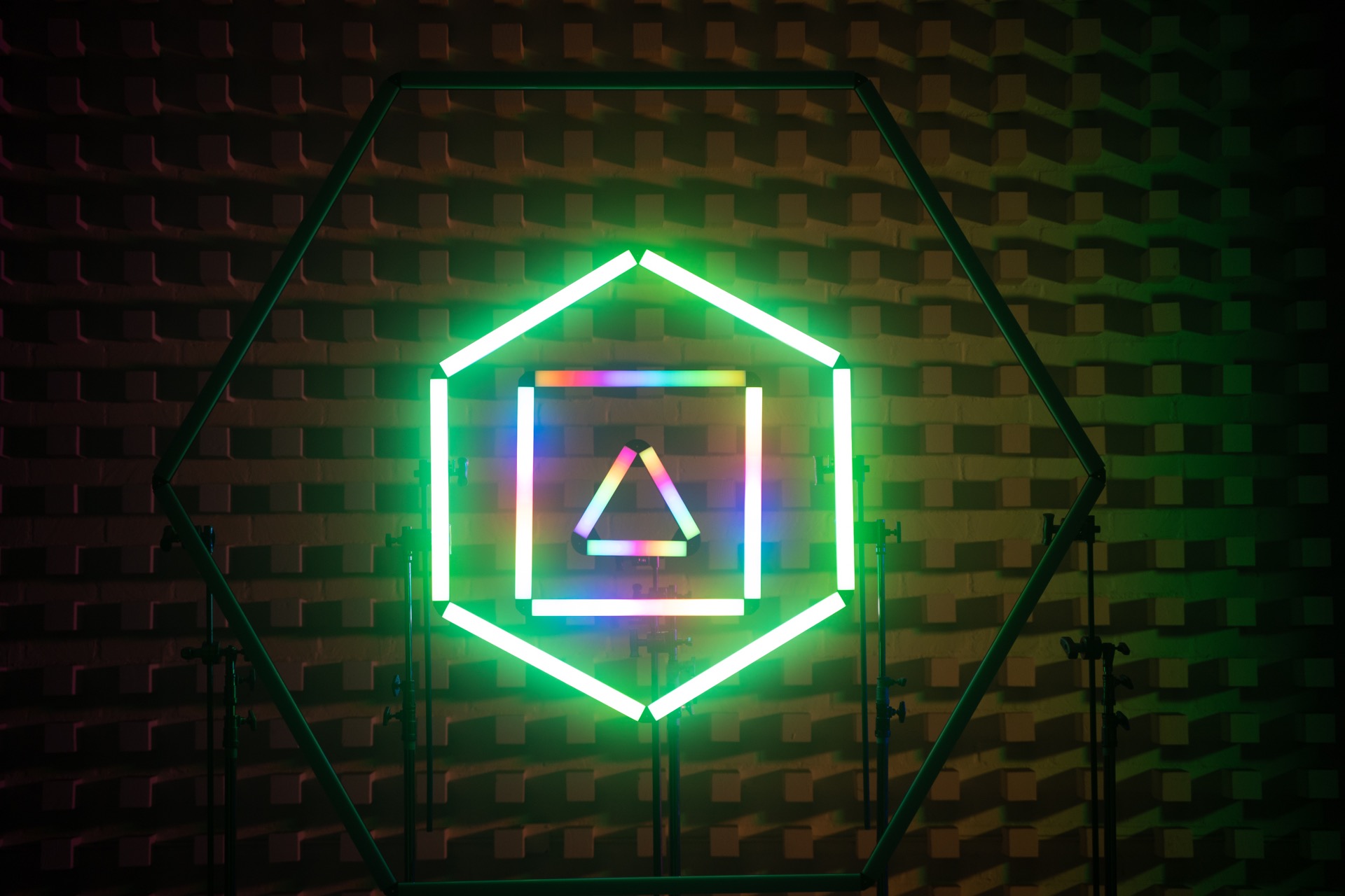 Aputure INFINIBAR an RGBWW full-color LED pixel bar - Newsshooter