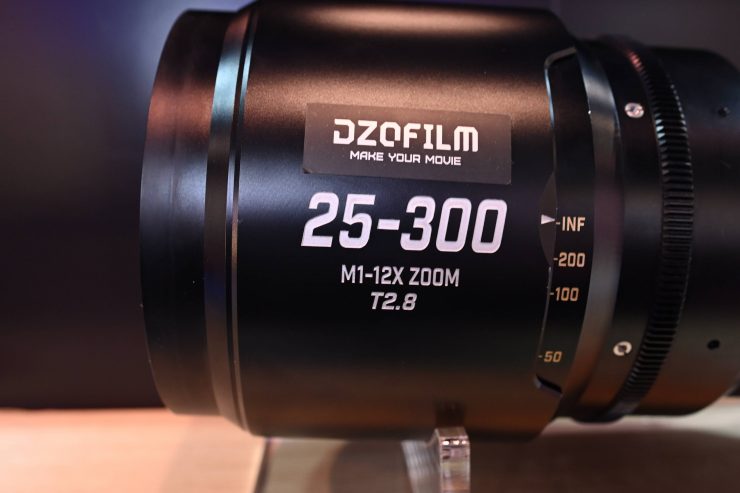 DZOFilm 25 300mm T2 8 296