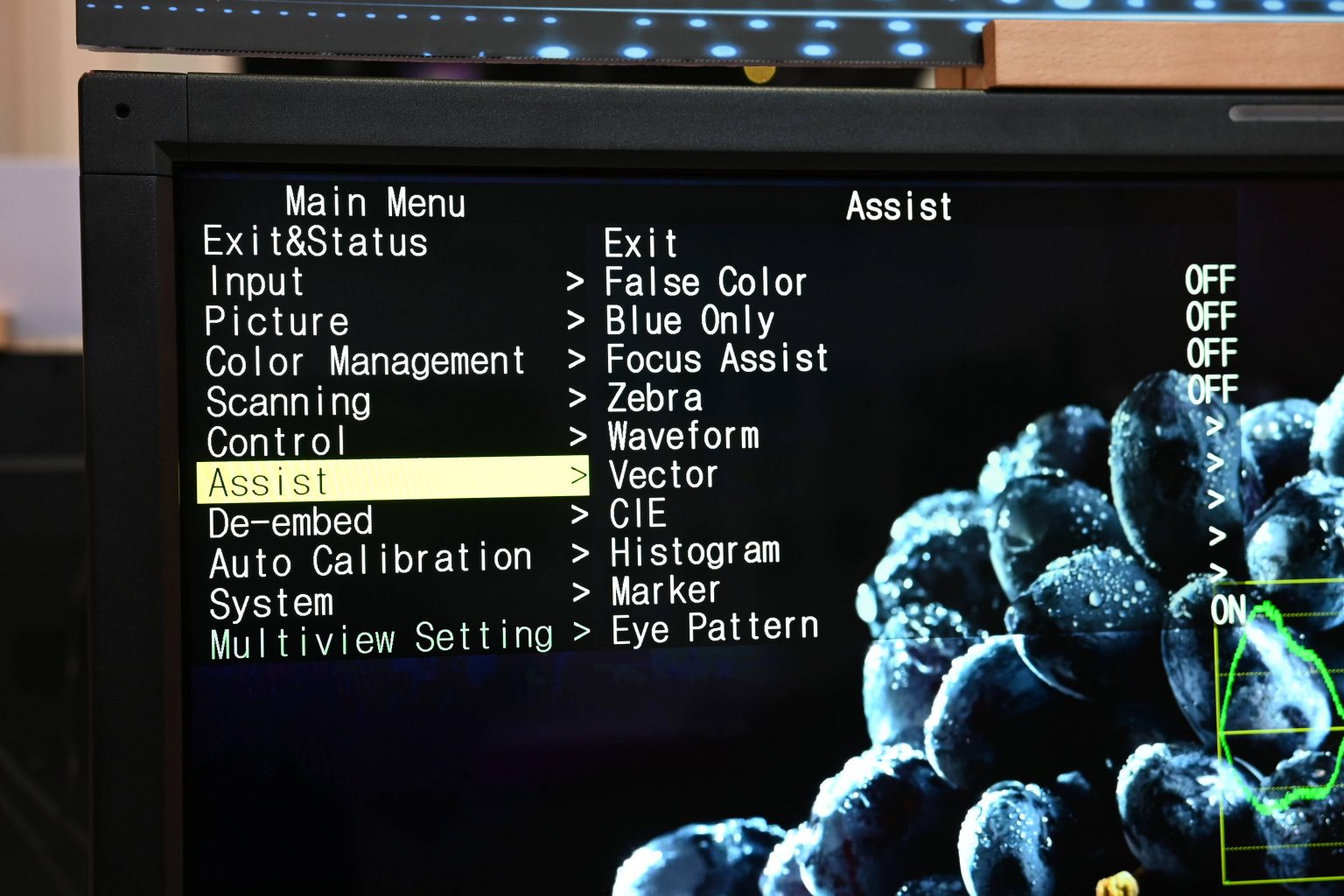 SWIT BMU325MD 3840 x 2160 31.5" HDR Monitor Newsshooter