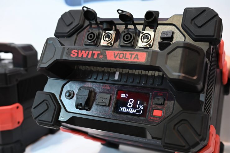 SWIT Volta Modular Cine Floor Battery 608
