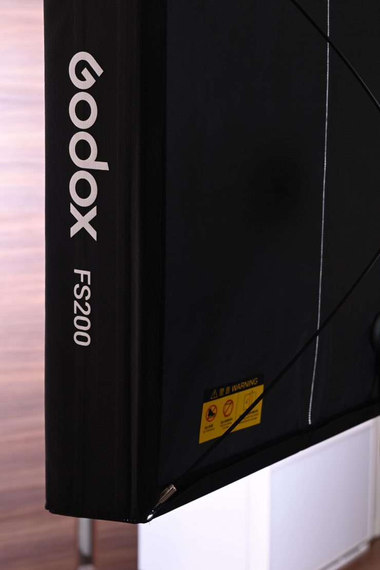 Godox KNOWLED F200Bi 53