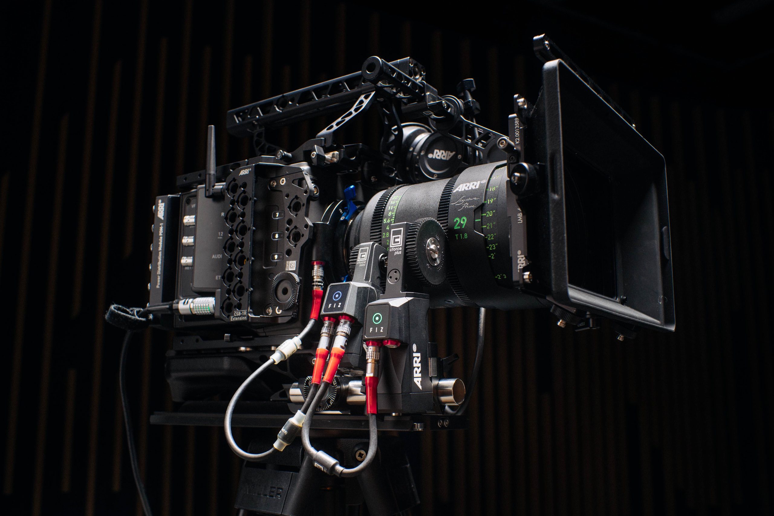 Y*W様 ARRI cforce mini モーター　レンズコントロール ARRI cforce mini | レンタル | ナックレンタル