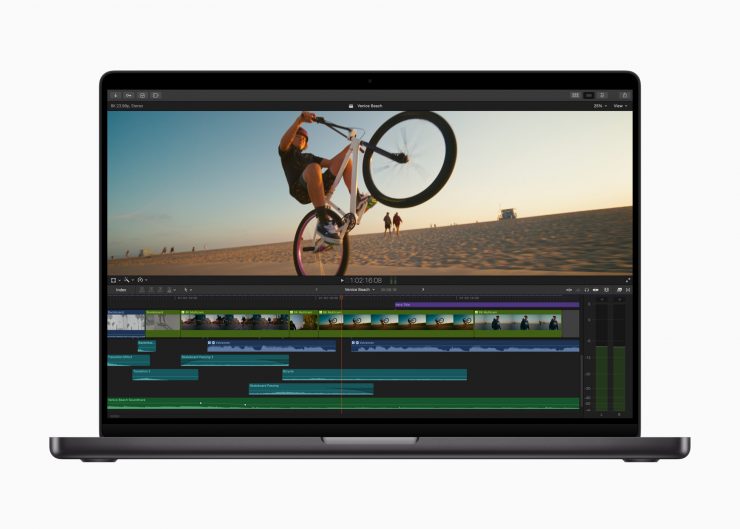 Apple Final Cut Pro timeline