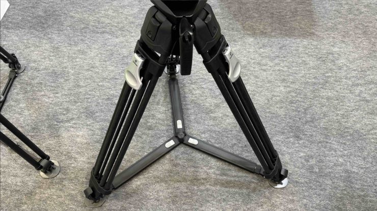 Photo of Leofoto LVF-163 Tripod & Fluid Head FH-10