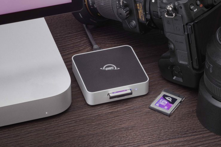 atlas cfx usb4 card reader1 desktop close