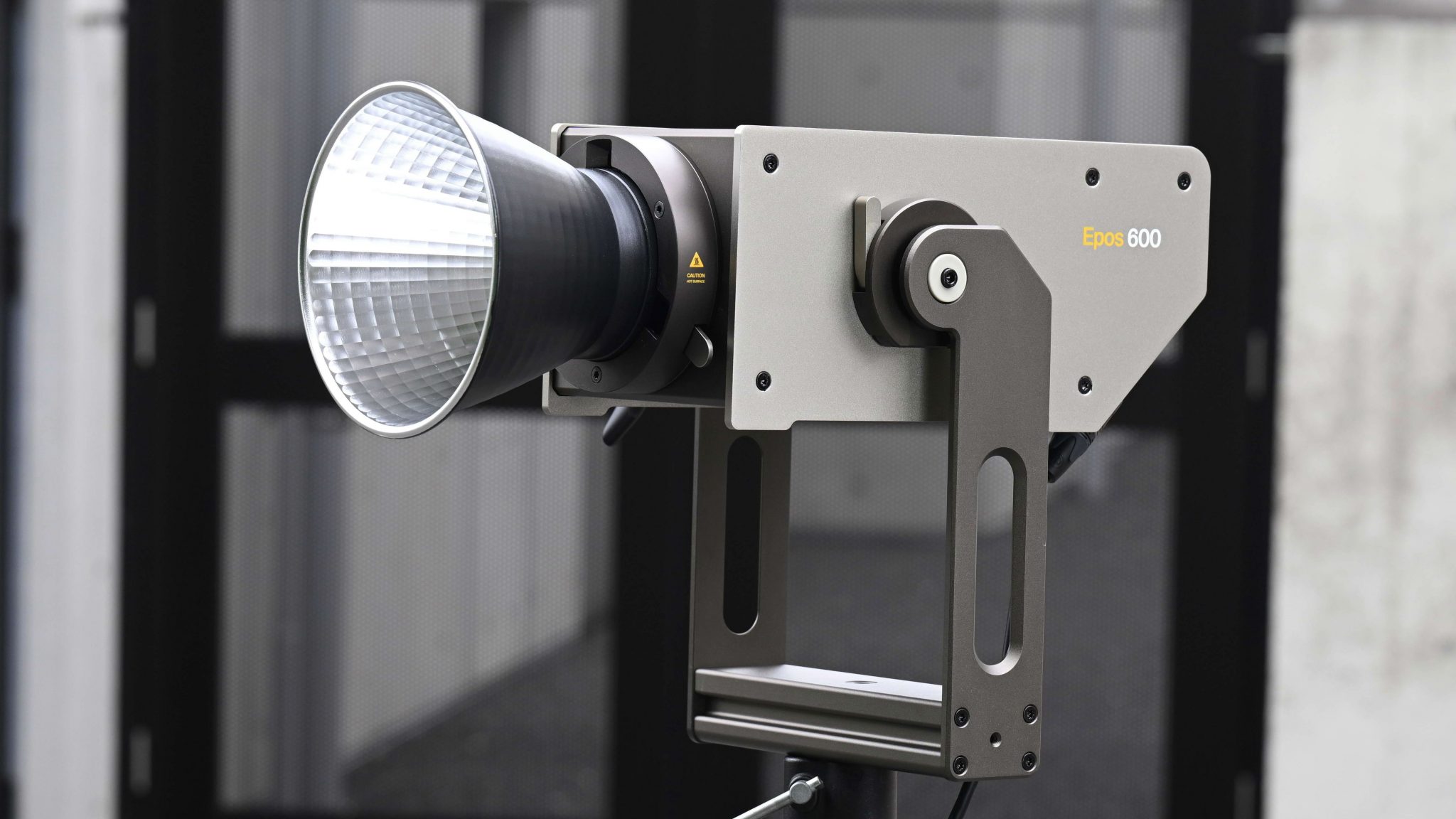 Kelvin Epos 600 Full RGB LED Light Review Newsshooter