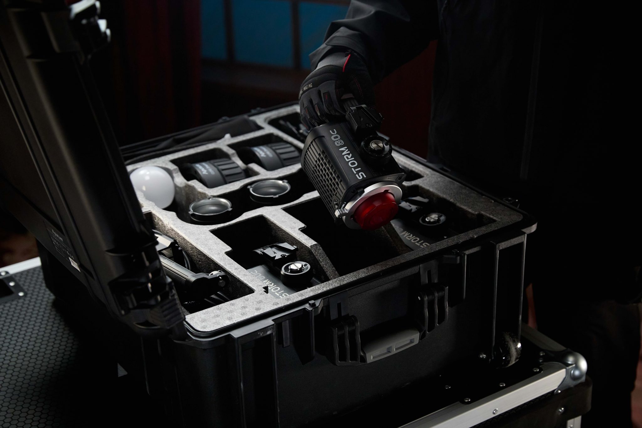 Aputure STORM 80c 3-Light Kit - Newsshooter