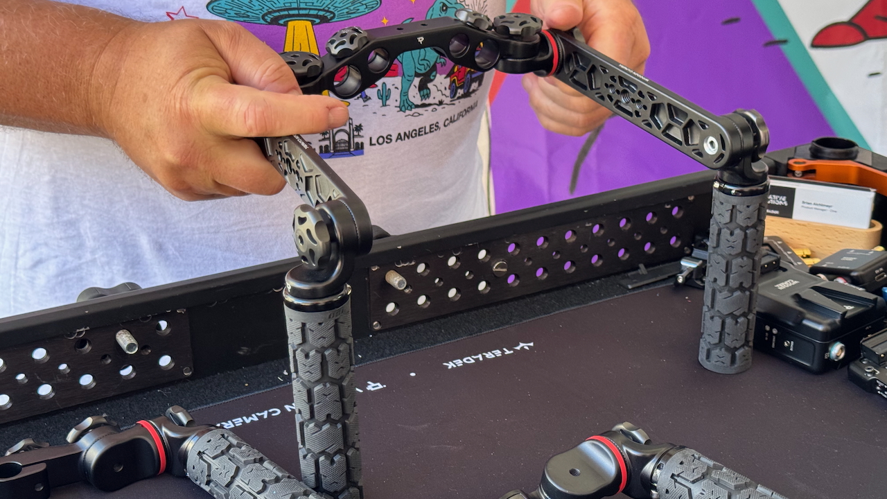 8. Wooden Camera Elite 핸들 액세서리 공개