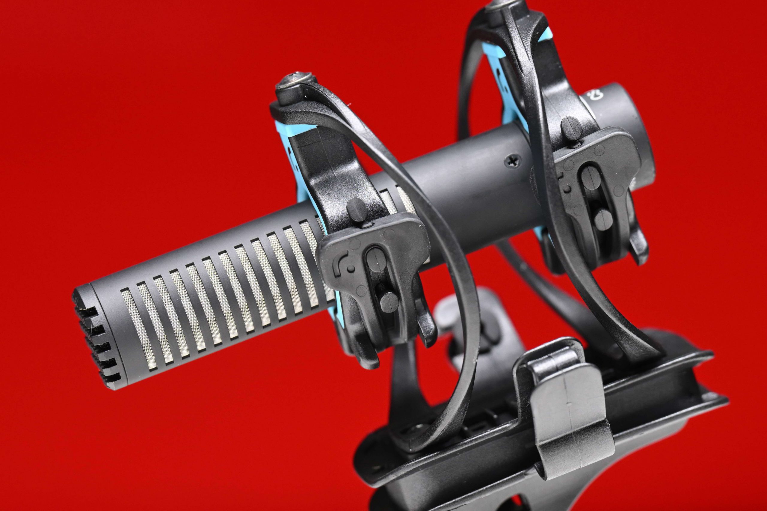 Radius Mini ALTO 180 Blimp Windshield Kit 21299 - Newsshooter